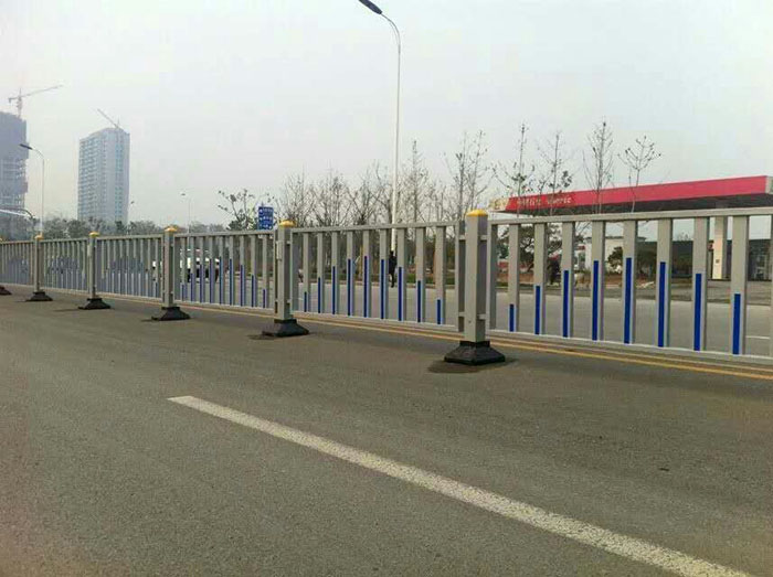 道路护栏